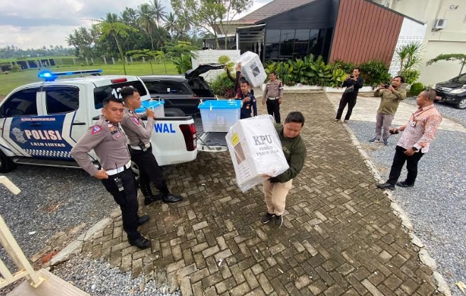 Foto KPU dan Bawaslu Bersitegang Terkait Hasil Rekapitulasi Pemilu di Payakumbuh