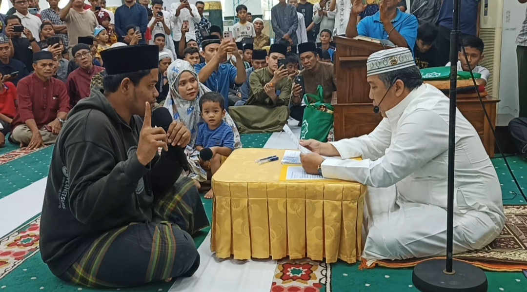 Foto Dua warga di Pekanbaru Putuskan Masuk Islam