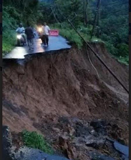 Foto Pasaman Barat Dikepung Banjir, 9 Kecamatan Terdampak