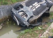 Foto Mobil Kecelakaan, Bupati Padang Pariaman Selamat