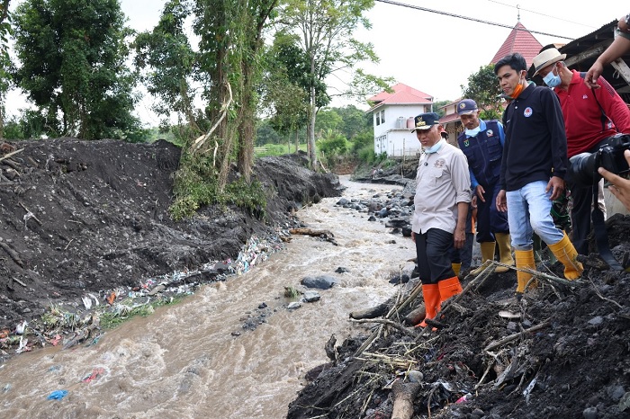 Foto Mahyeldi Gerak Cepat Tangani Bencana Lahar Dingin Marapi