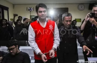 Polisi menangkap artis Rio Reifan di wilayah Jakarta Timur pada Jumat (26/4) malam atas kasus penyalahgunaan narkotika. (antara)