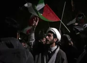 Foto Tak Takut Ancaman Serangan Balasan Israel, Rakyat Iran Tetap Hidup Normal