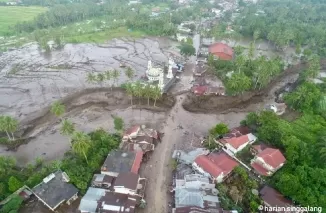 Pantauan drone BPBD Tanah Datar kejadian banjir bandang di Simpang Manunggal, Kecamatan Lima Kaum, Kab Tanah Datar, sungai ini berhulu di  Gunung Marapi dengan nama sungai Malana atau Lona. (ist)