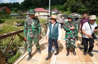 Jembatan bailey selesai dibangun