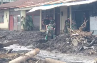 Keluarga Jenazah Diduga Korban Banjir Bandang Ditemukan di Sijunjung Belum Diketahui