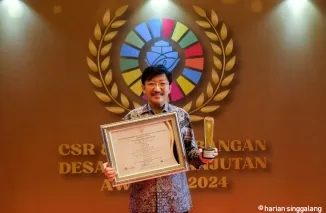 Smartfren Raih CSR & PDB Awards 2024 dari Kementerian Desa, Pembangunan Daerah Tertinggal dan Transmigrasi RI