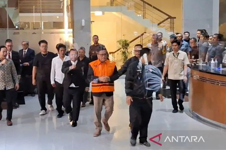 Hasto Kristiyanto Hadapi Sidang Perdana Kasus Penyidikan Harun Masiku
