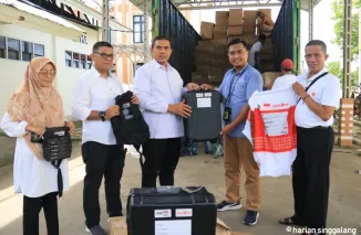 653 Koper Jemaah Haji Tiba, Kemenag Sumbar Langsung Distribusikan