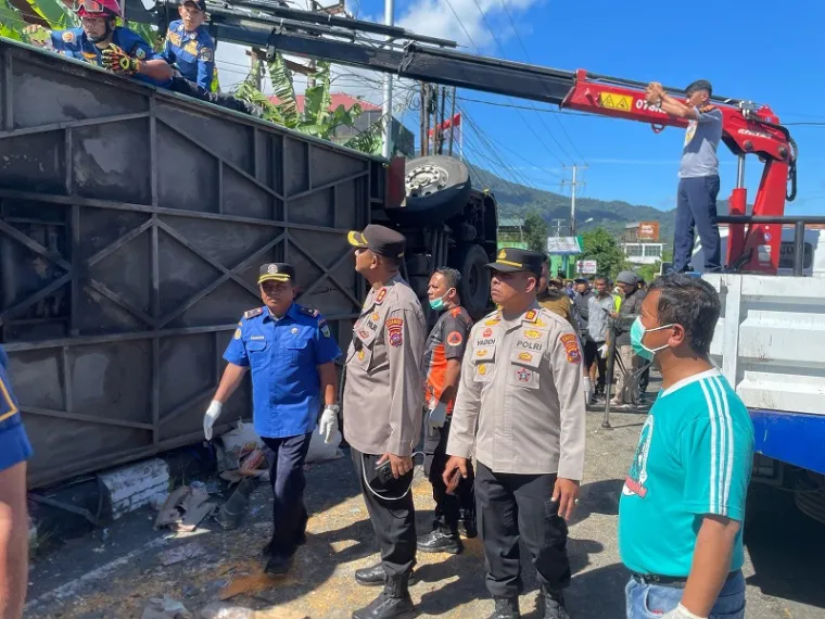 Kronologis Kecelakaan Bus ALS di Bukit Surungan, Melaju Kencang Kemudian Rebah