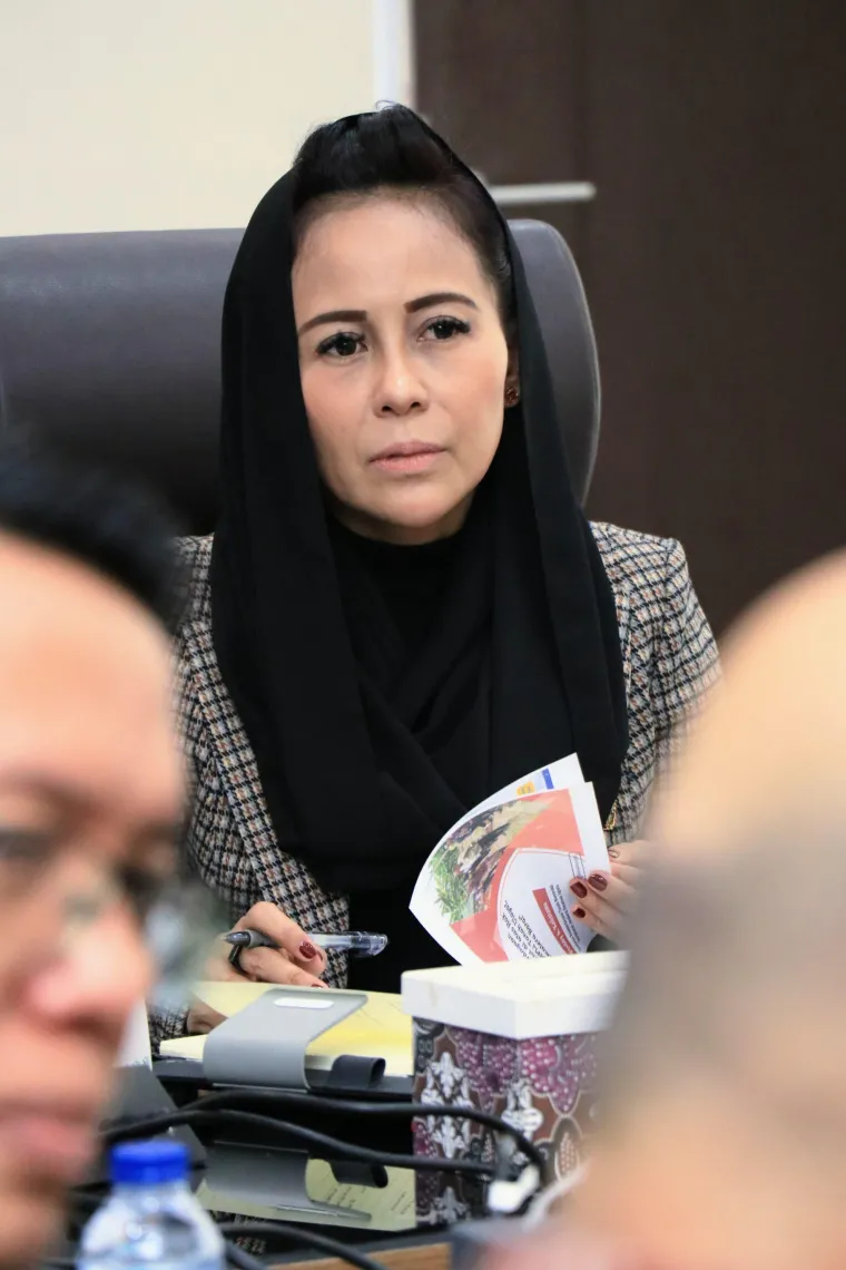 Rezka Oktoberia